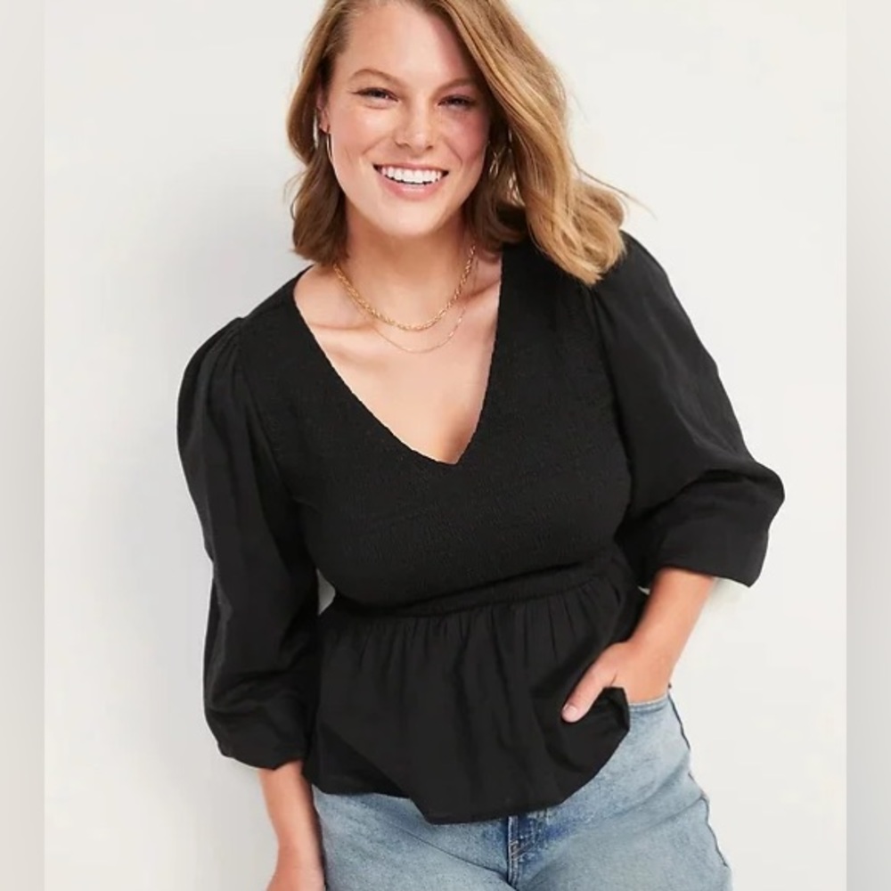 NWT Old Navy Black Smocked Long-Sleeve V-Neck Blouse